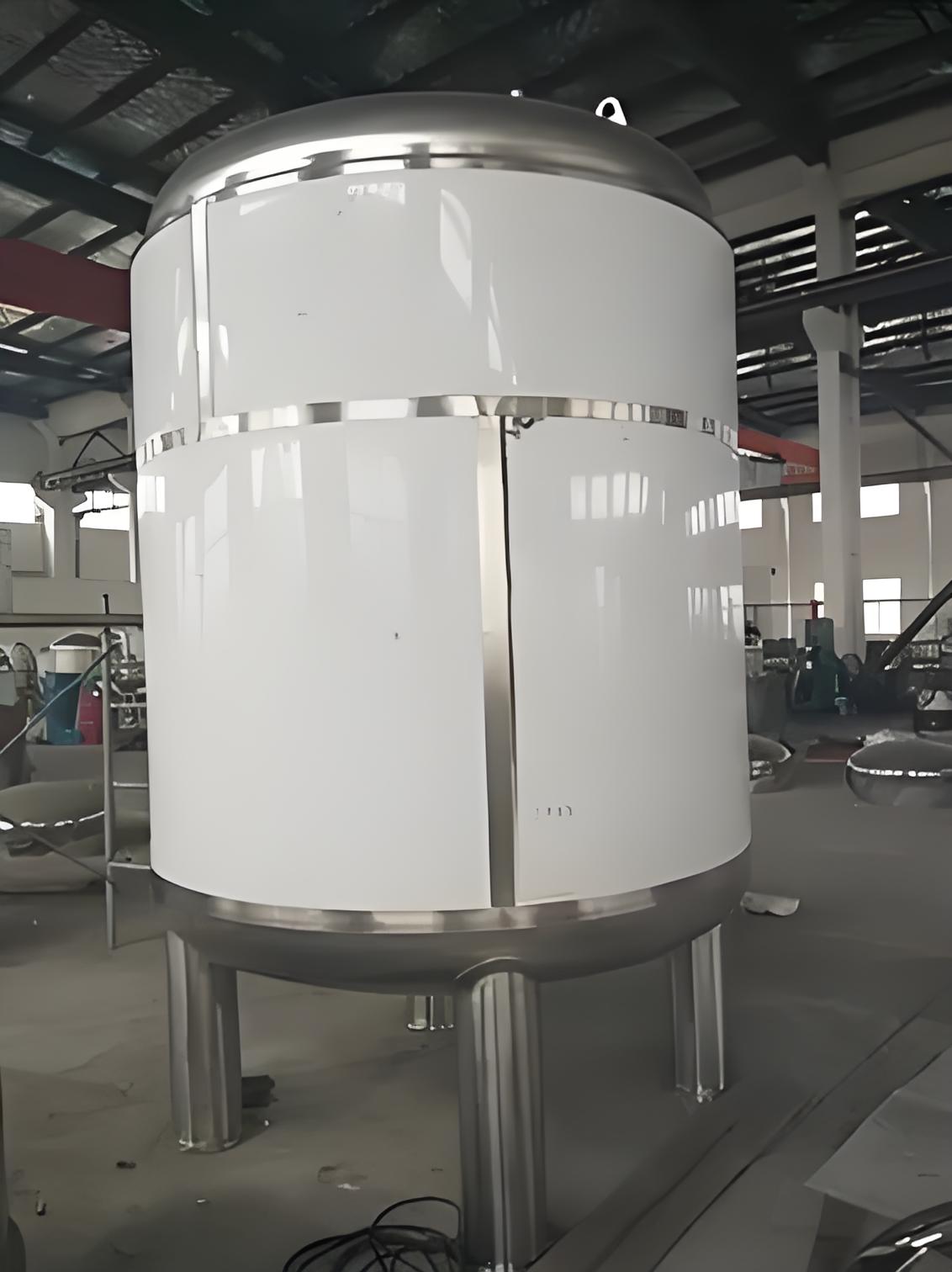 不銹鋼大料倉(3) 不銹鋼大料倉(3)